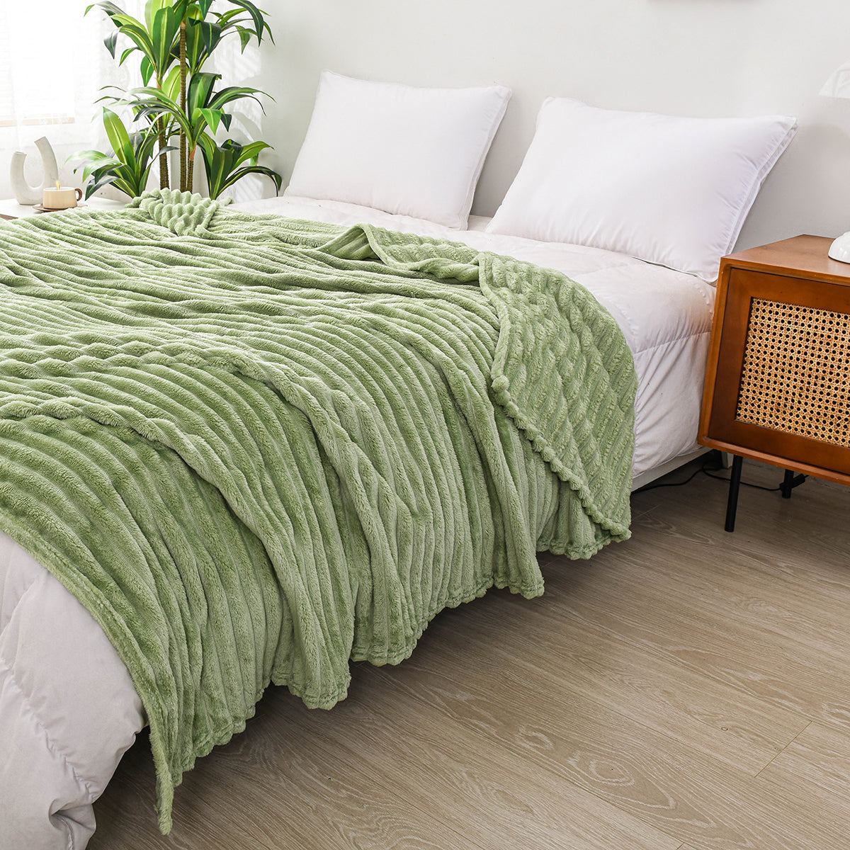 The Atarxia Fleece Blanket